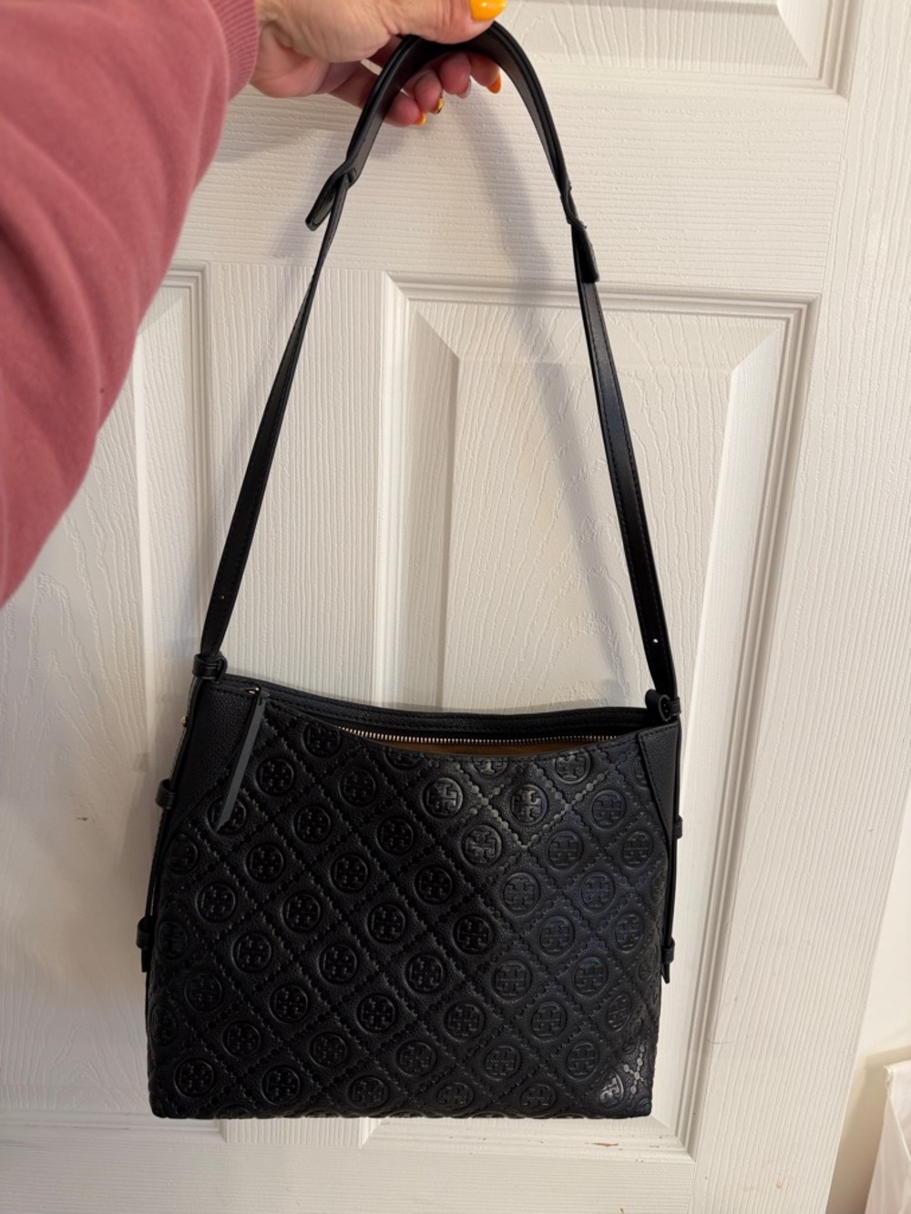 Black Quilted Logo Shoulder Bag - Unknown Brand